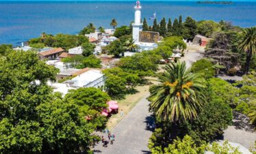 Colônia do Sacramento – Lanche a Bordo